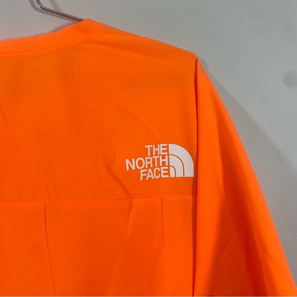 NEW North Face Men’s Flight Series Short Sleeve Shirt Size M - Picture 8 of 8